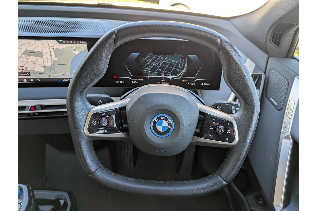 2023 BMW iX xDrive40 Sport I20