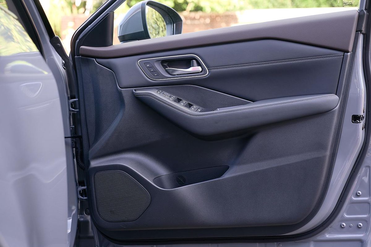 2025 Nissan X-TRAIL Ti-L e-POWER T33