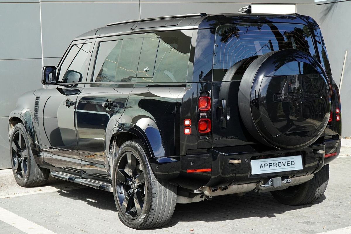 2023 Land Rover Defender 110 D300 X-Dynamic HSE L663