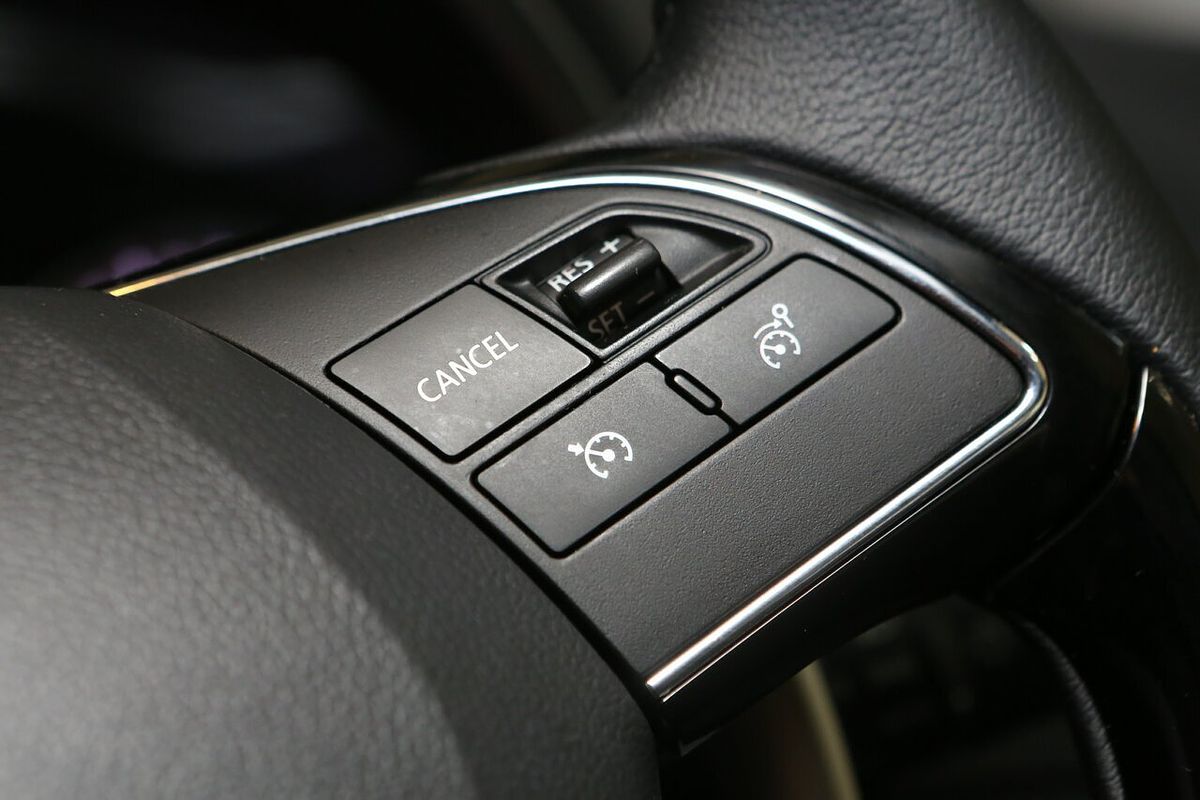2024 Mitsubishi Eclipse Cross LS YB