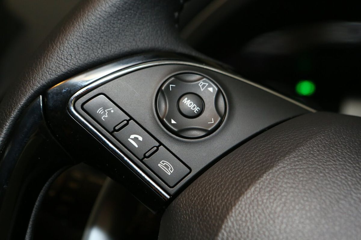 2024 Mitsubishi Eclipse Cross LS YB