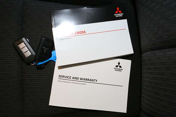 2024 Mitsubishi Eclipse Cross LS YB