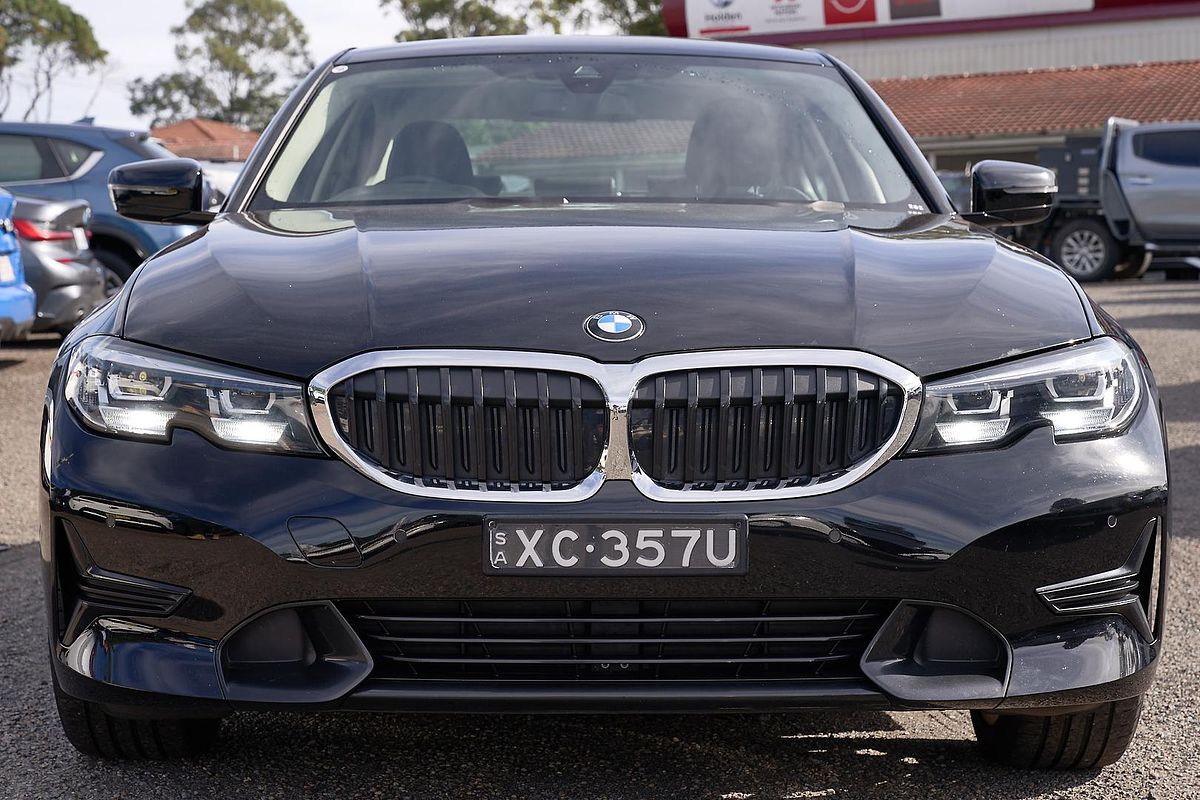 2022 BMW 3 Series 320i Luxury Line G20