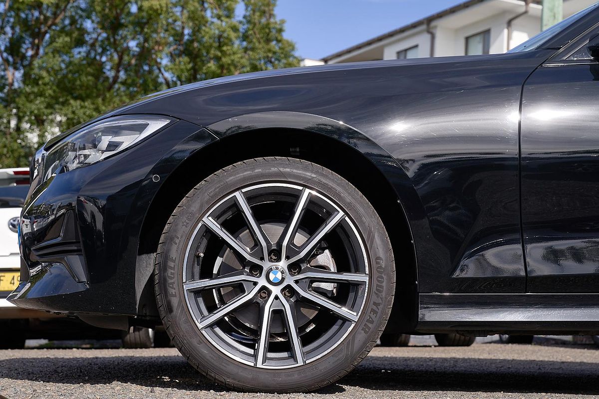 2022 BMW 3 Series 320i Luxury Line G20