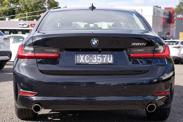 2022 BMW 3 Series 320i Luxury Line G20