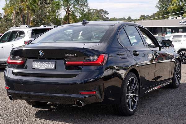 2022 BMW 3 Series 320i Luxury Line G20