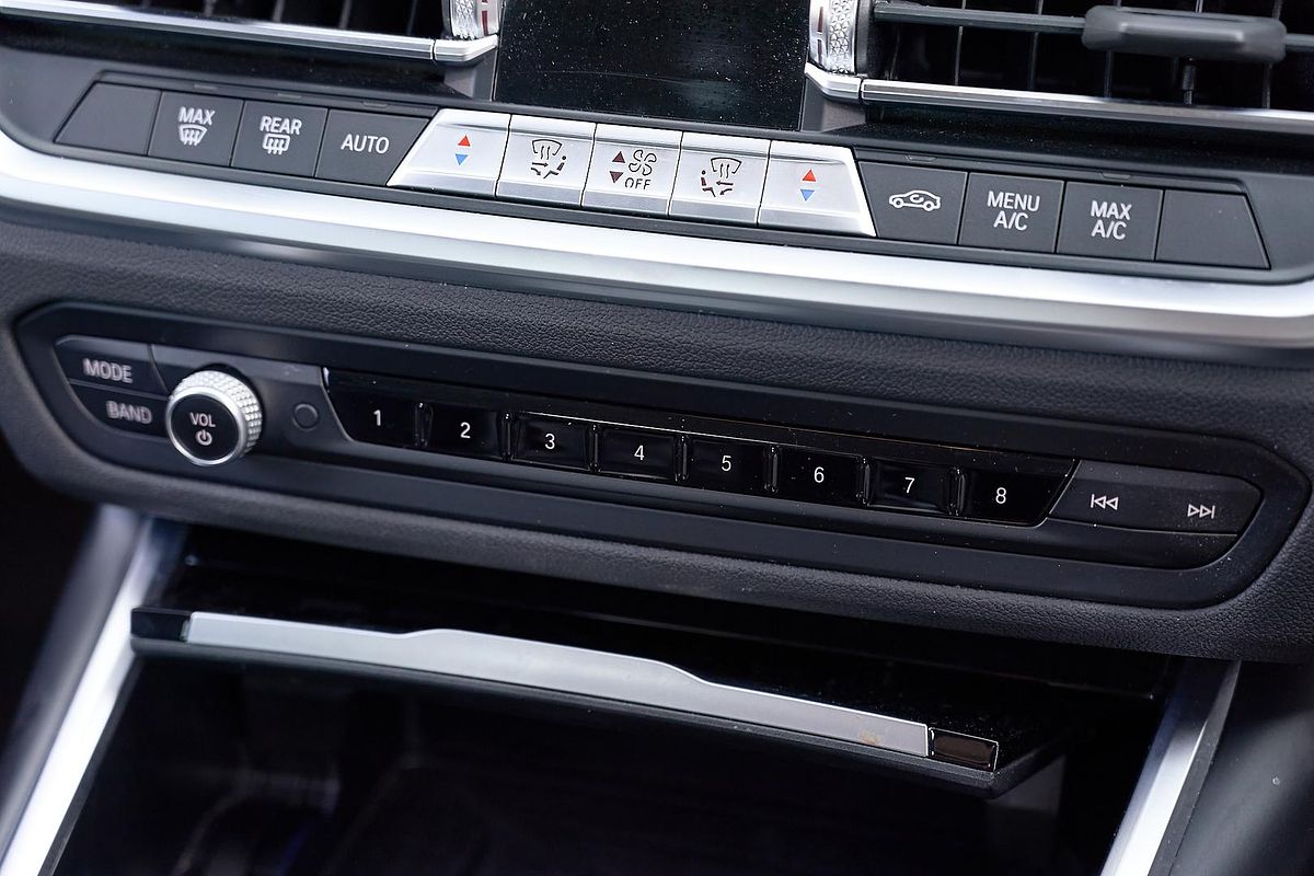 2022 BMW 3 Series 320i Luxury Line G20