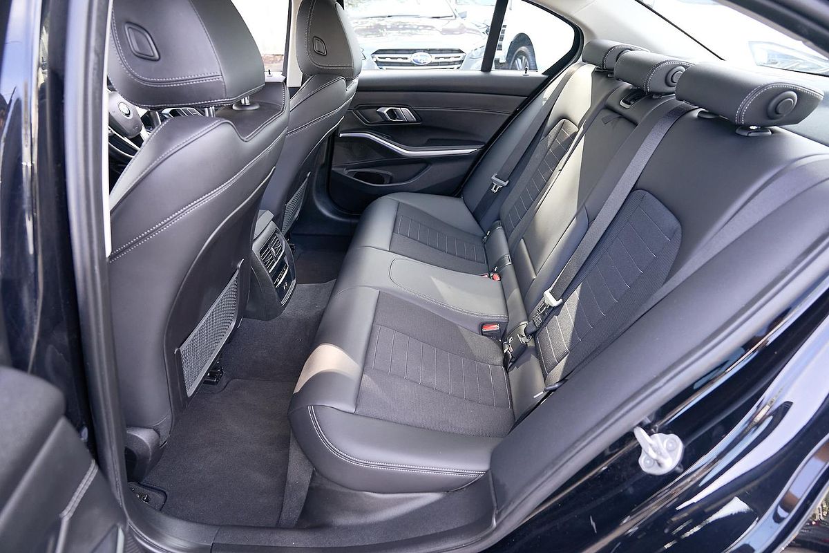 2022 BMW 3 Series 320i Luxury Line G20