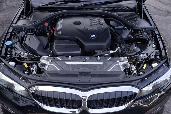 2022 BMW 3 Series 320i Luxury Line G20