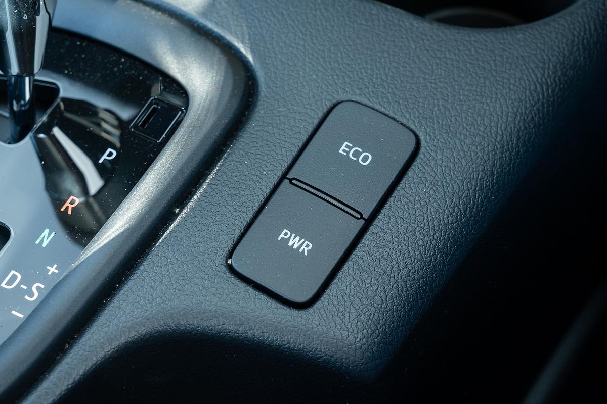 2023 Toyota Hilux SR GUN126R 4X4