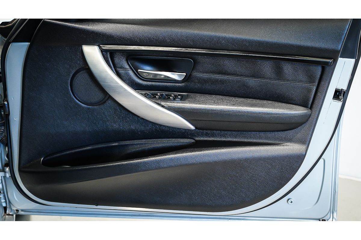 2015 BMW 3 Series 320i M Sport F30