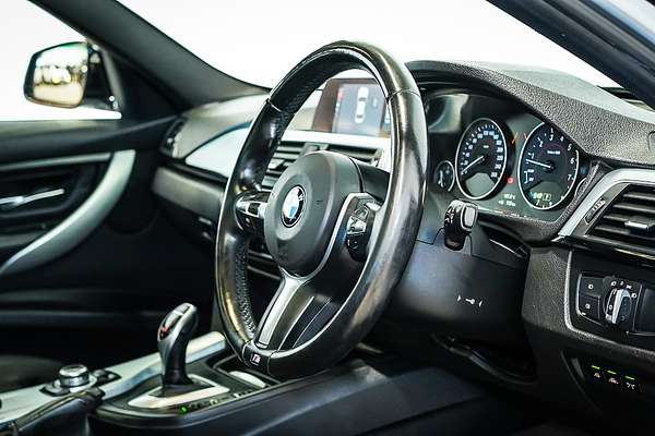 2015 BMW 3 Series 320i M Sport F30