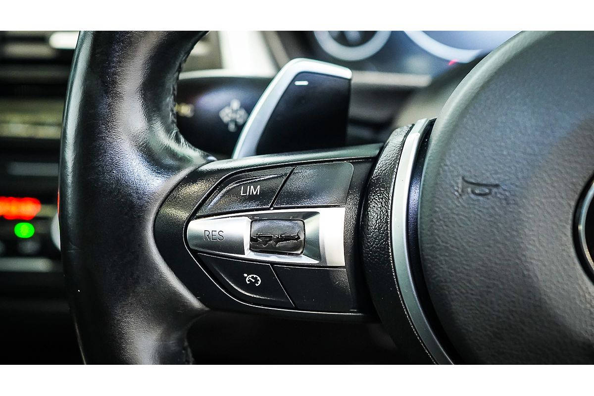2015 BMW 3 Series 320i M Sport F30