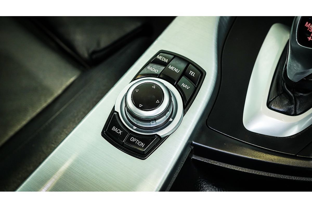 2015 BMW 3 Series 320i M Sport F30