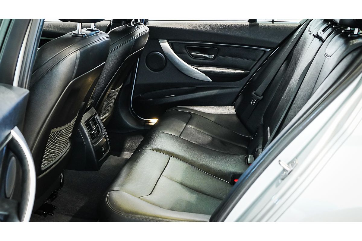 2015 BMW 3 Series 320i M Sport F30
