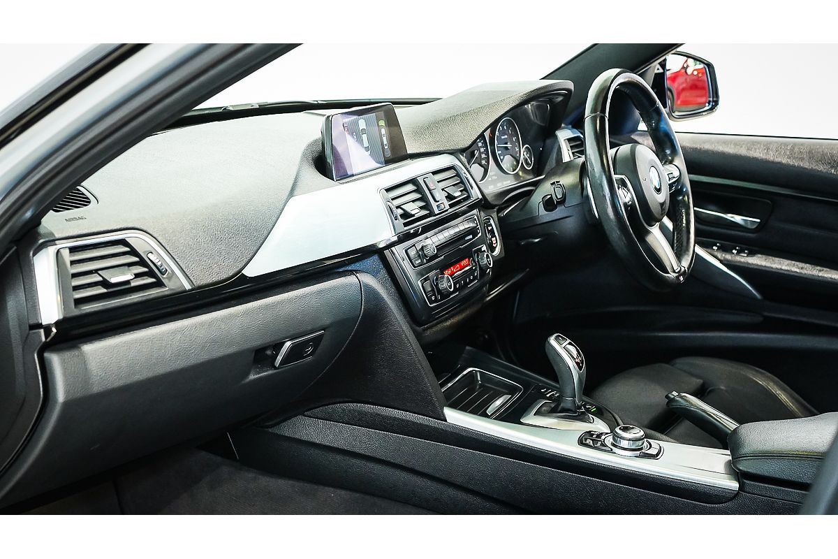 2015 BMW 3 Series 320i M Sport F30