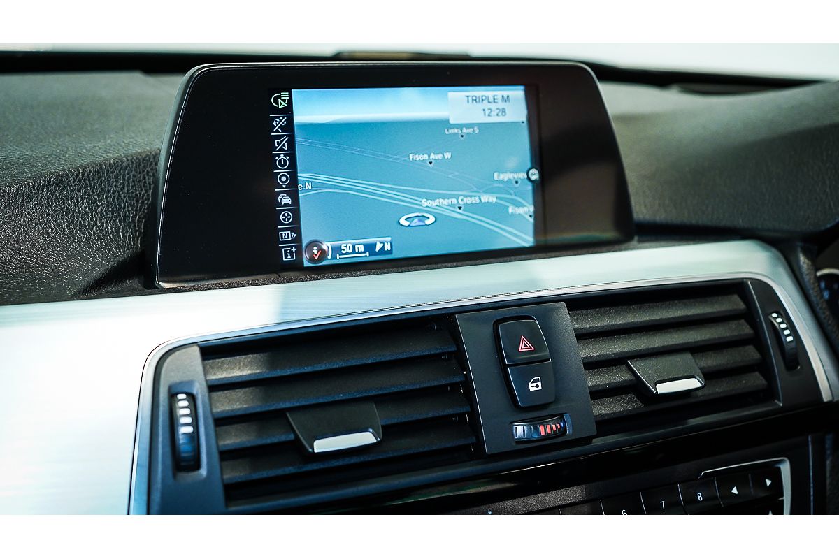 2015 BMW 3 Series 320i M Sport F30