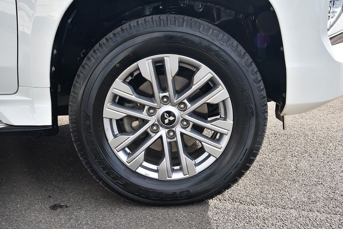 2021 Mitsubishi Pajero Sport GLX QF