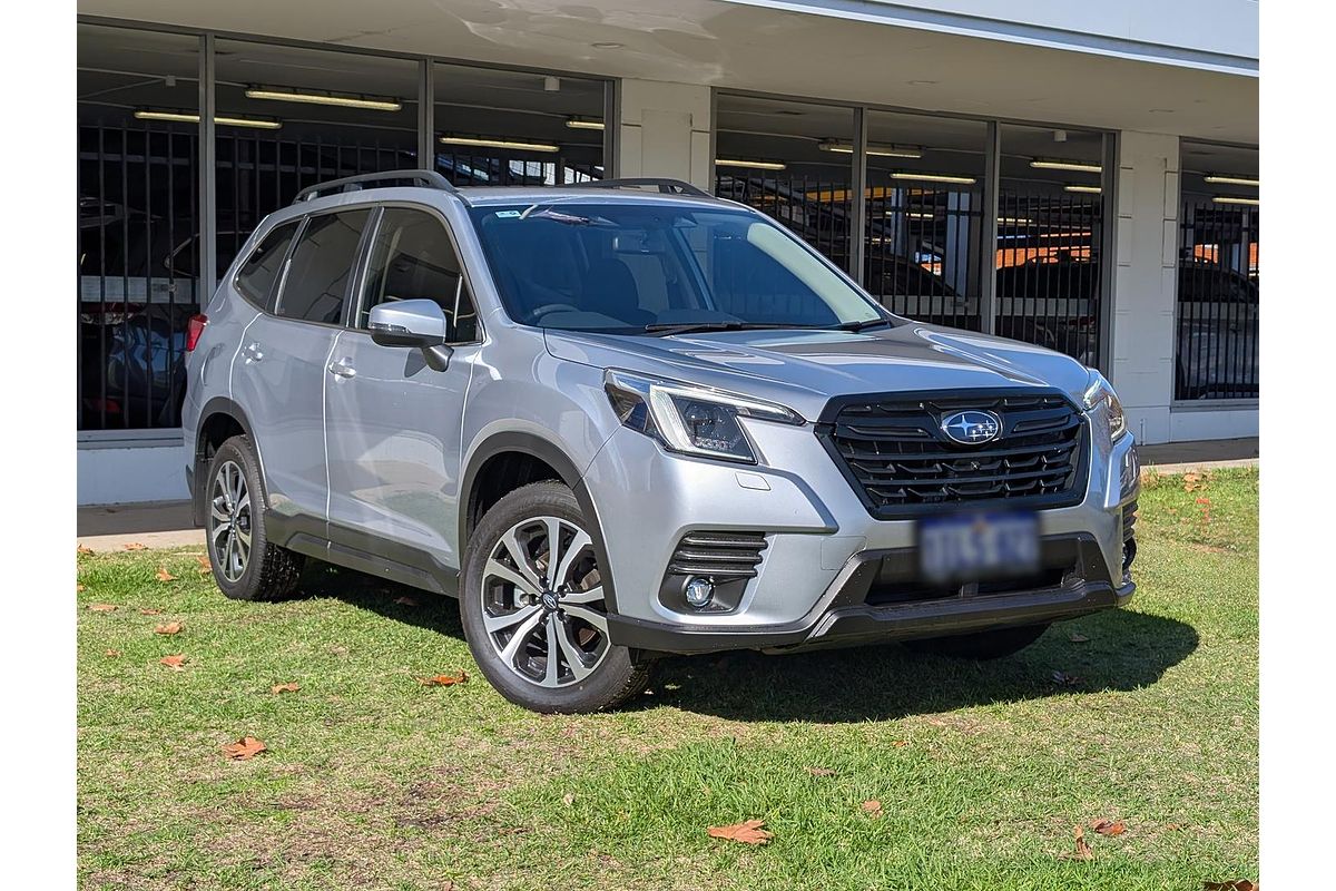 2024 Subaru Forester 2.5i Premium S5