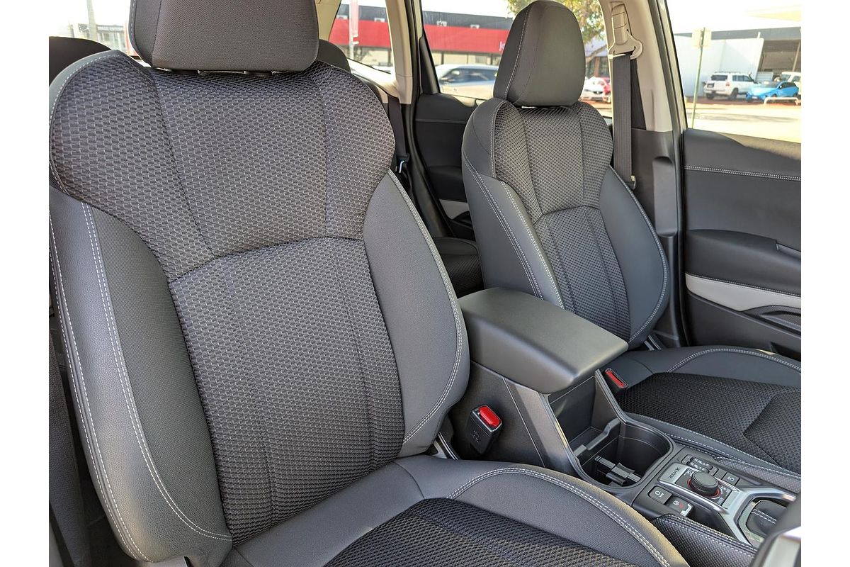 2024 Subaru Forester 2.5i Premium S5