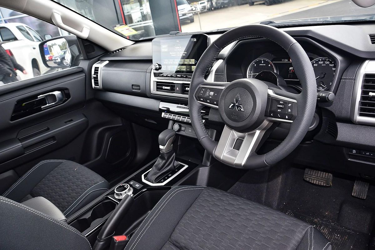 2025 Mitsubishi Triton GLS MV 4X4