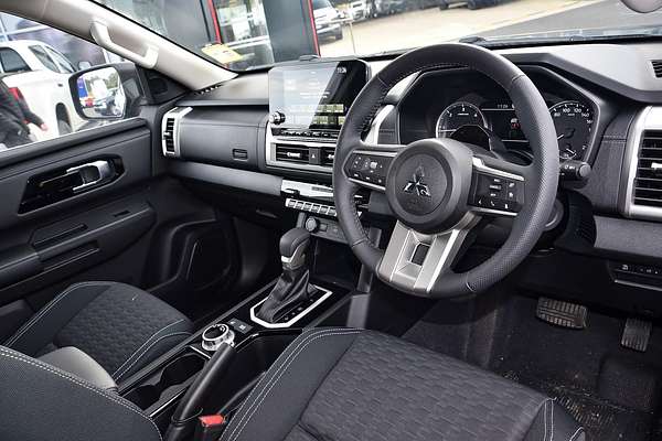 2025 Mitsubishi Triton GLS MV 4X4