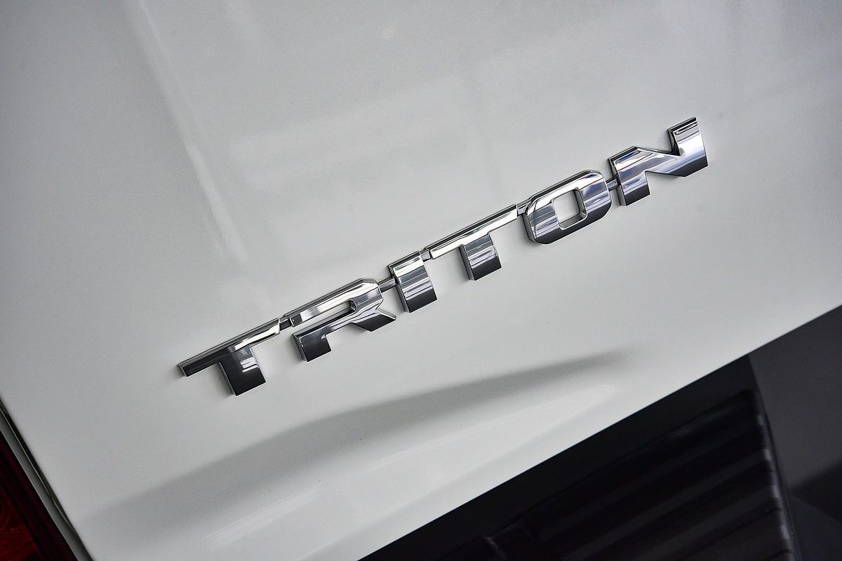 2024 Mitsubishi Triton GLX MV 4X4