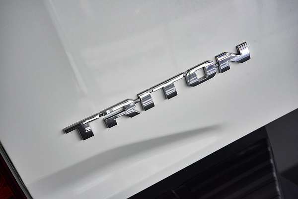 2024 Mitsubishi Triton GLX MV 4X4