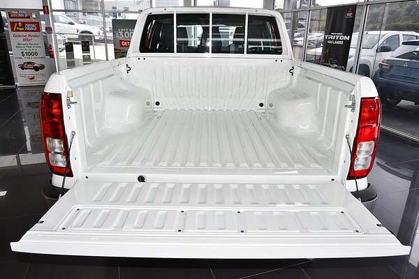 2024 Mitsubishi Triton GLX MV 4X4