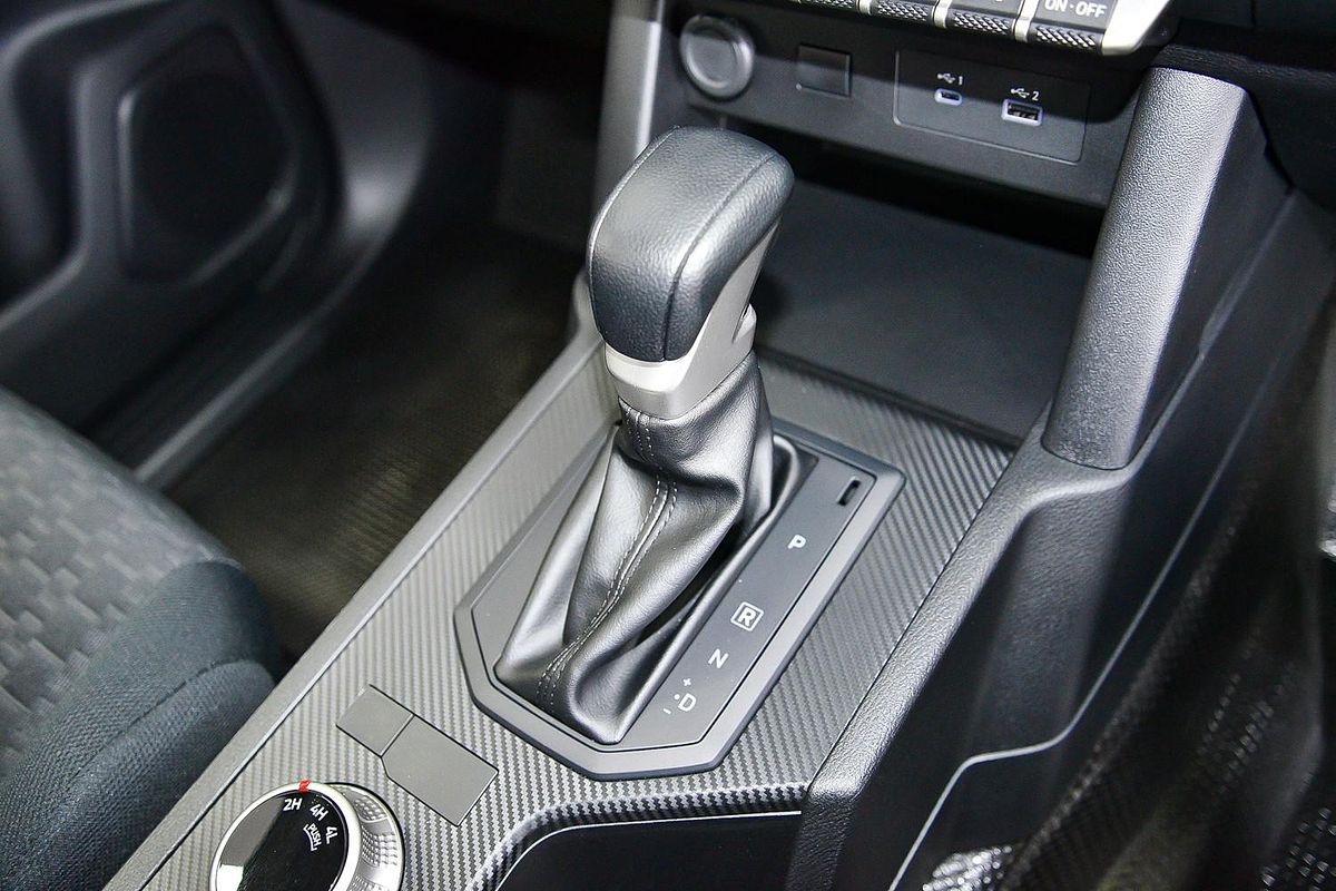 2024 Mitsubishi Triton GLX MV 4X4