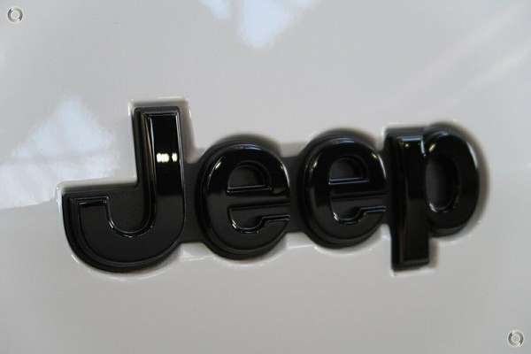 2023 Jeep Grand Cherokee Night Eagle WL