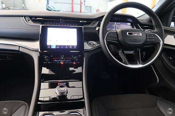 2023 Jeep Grand Cherokee Night Eagle WL