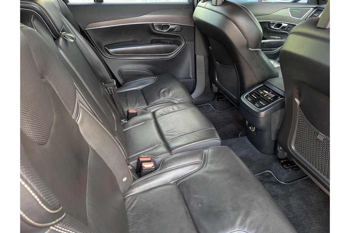 2016 Volvo XC90 T6 R-Design