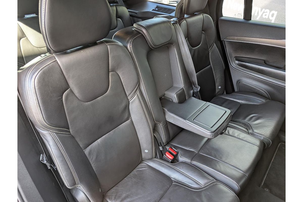 2016 Volvo XC90 T6 R-Design