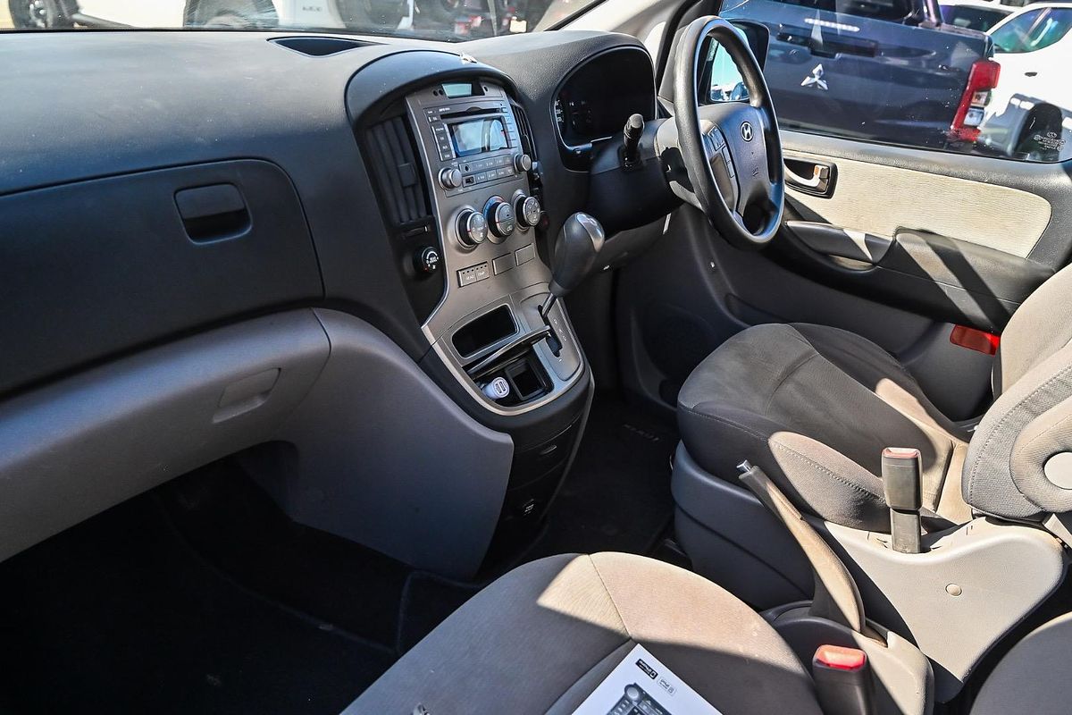 2014 Hyundai iMax TQ-W