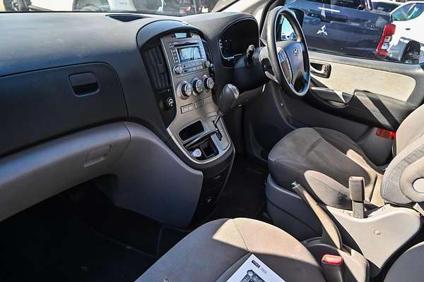 2014 Hyundai iMax TQ-W