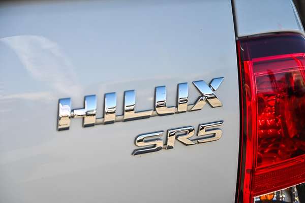 2015 Toyota Hilux SR5 GUN126R 4X4