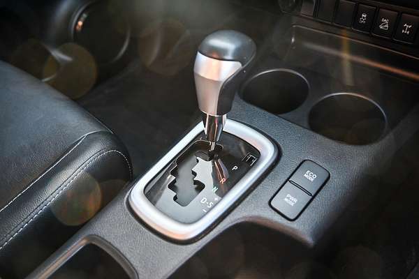 2015 Toyota Hilux SR5 GUN126R 4X4