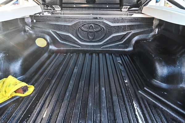 2015 Toyota Hilux SR5 GUN126R 4X4