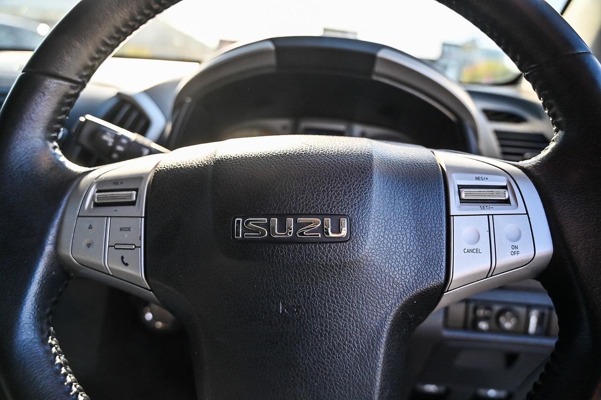 2015 Isuzu MU-X LS-T