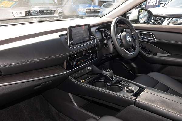 2024 Nissan X-TRAIL ST-L T33