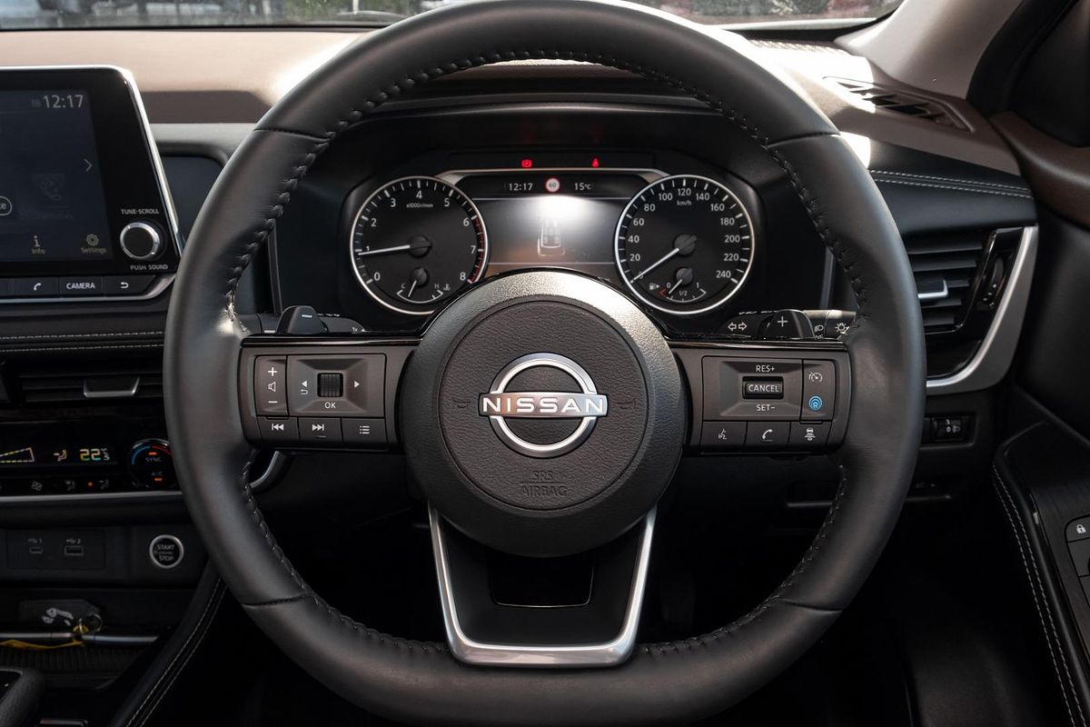 2024 Nissan X-TRAIL ST-L T33