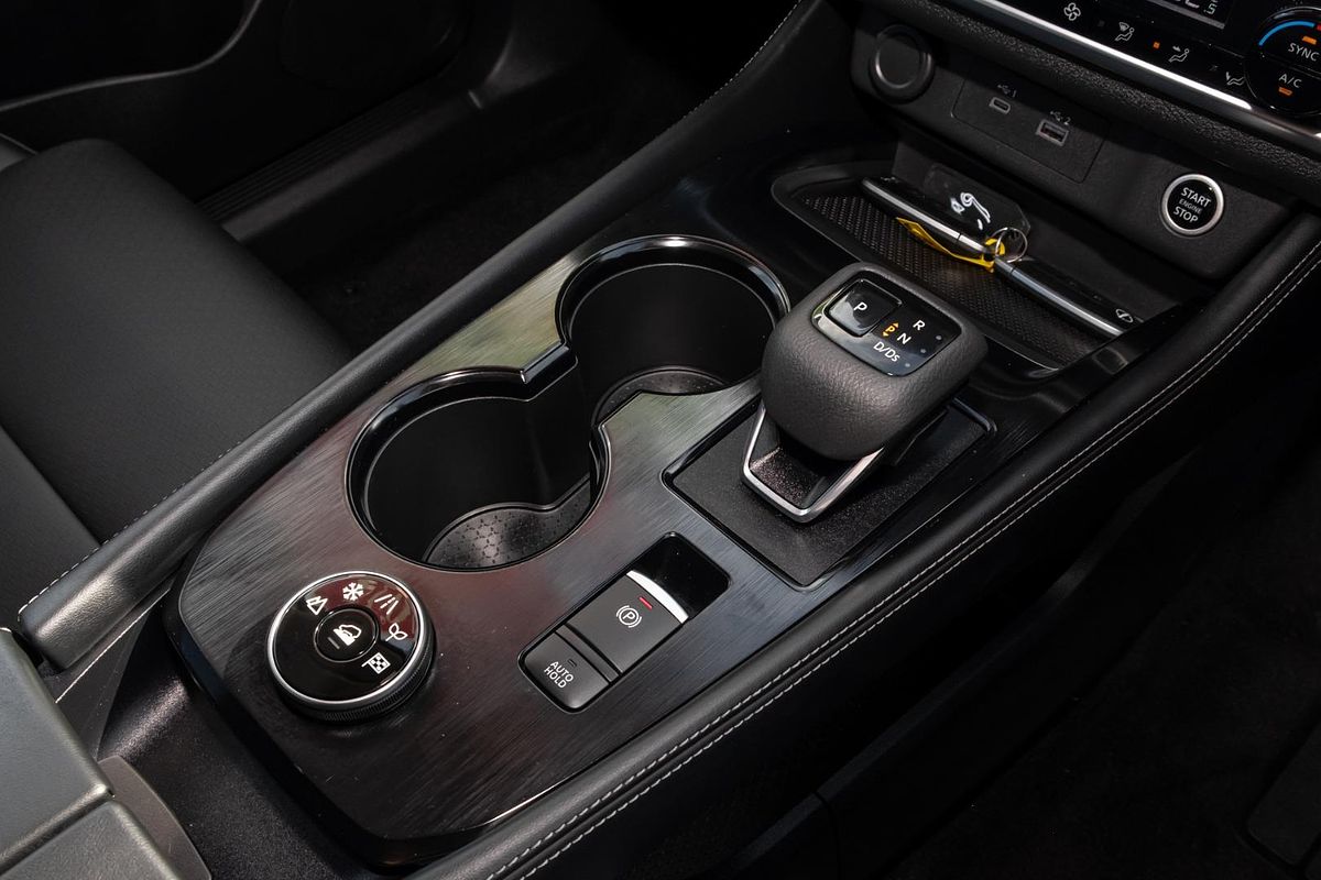 2024 Nissan X-TRAIL ST-L T33