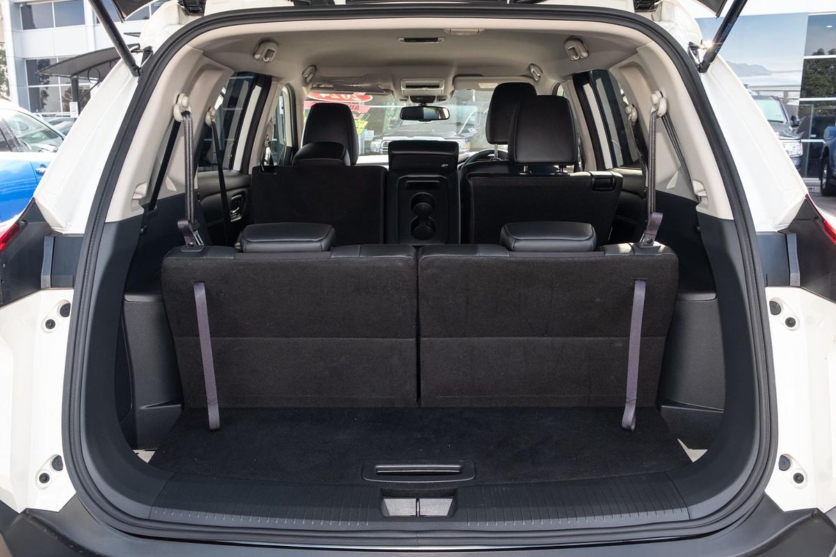 2024 Nissan X-TRAIL ST-L T33