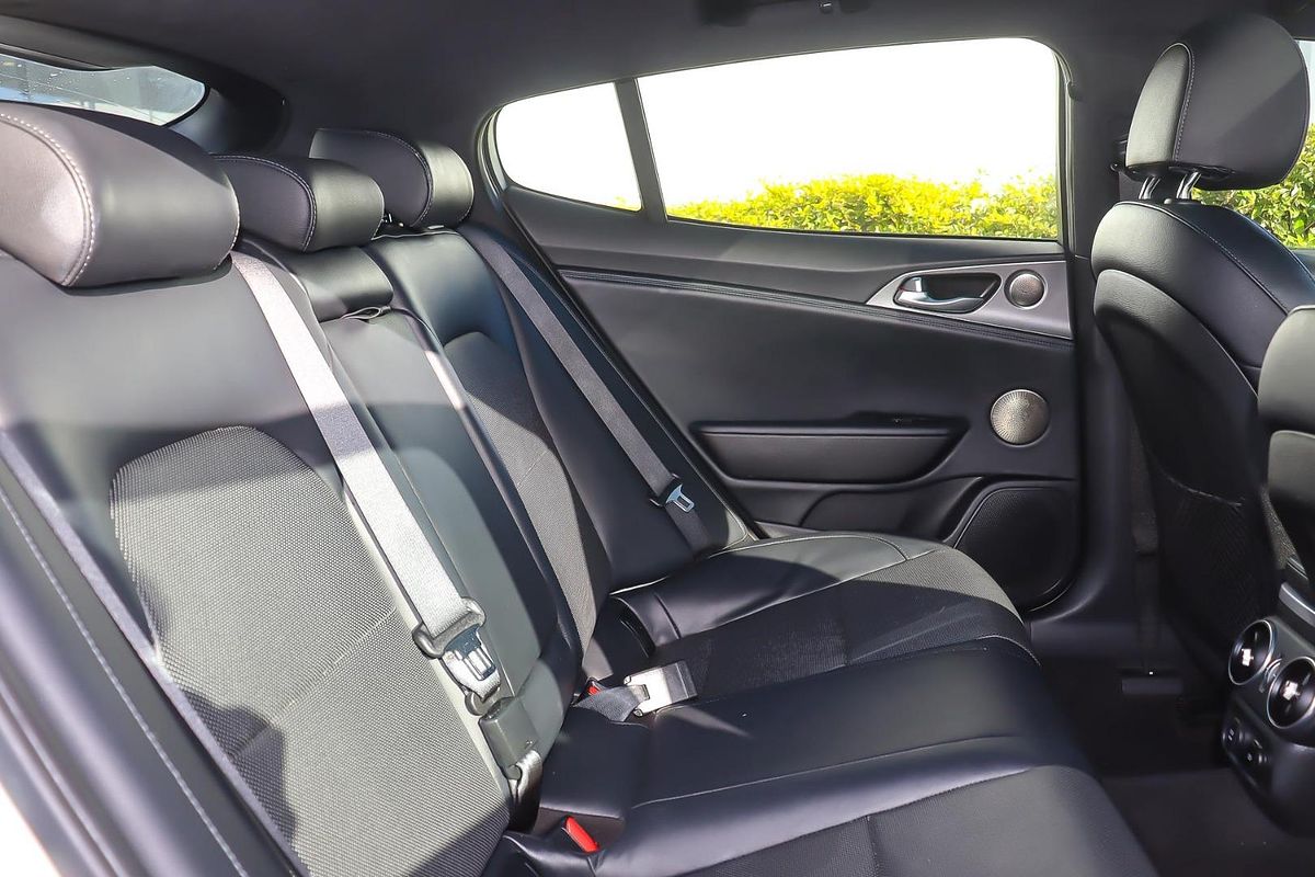 2017 Kia Stinger GT-Line CK