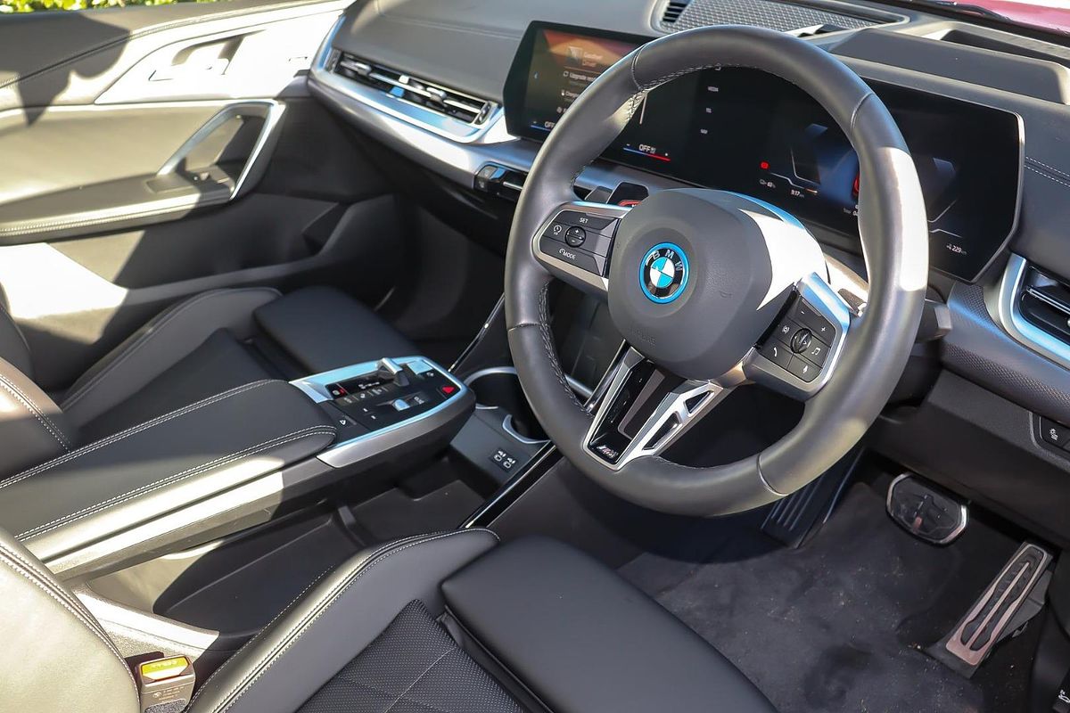 2024 BMW iX2 eDrive20 M Sport U10