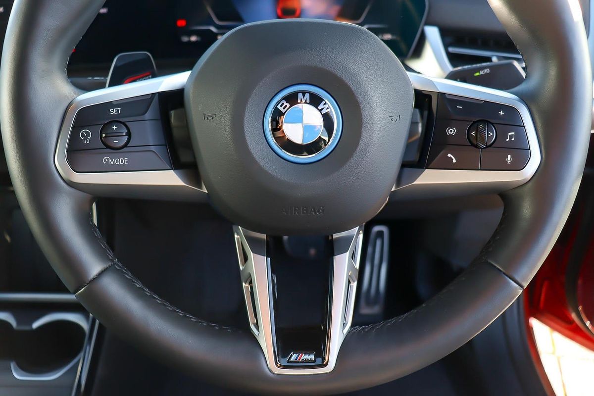 2024 BMW iX2 eDrive20 M Sport U10