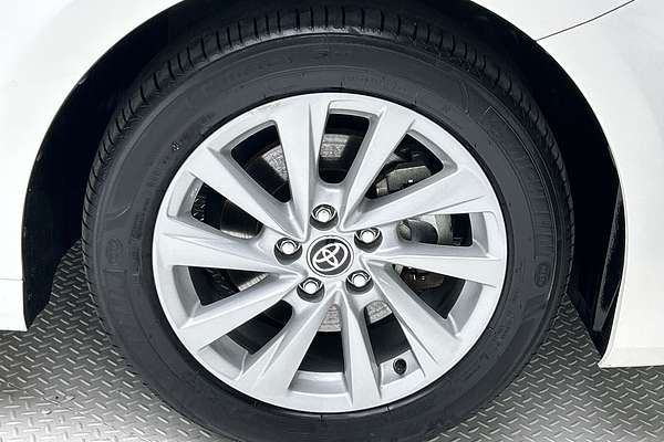 2023 Toyota Camry Ascent AXVH70R thumb-9