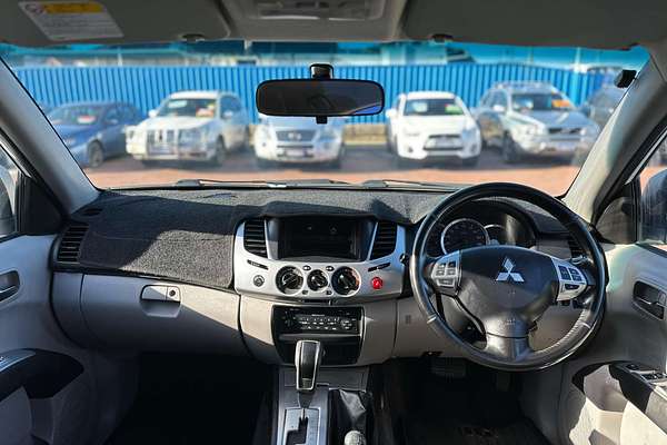 2011 Mitsubishi Triton GLX-R MN 4X4