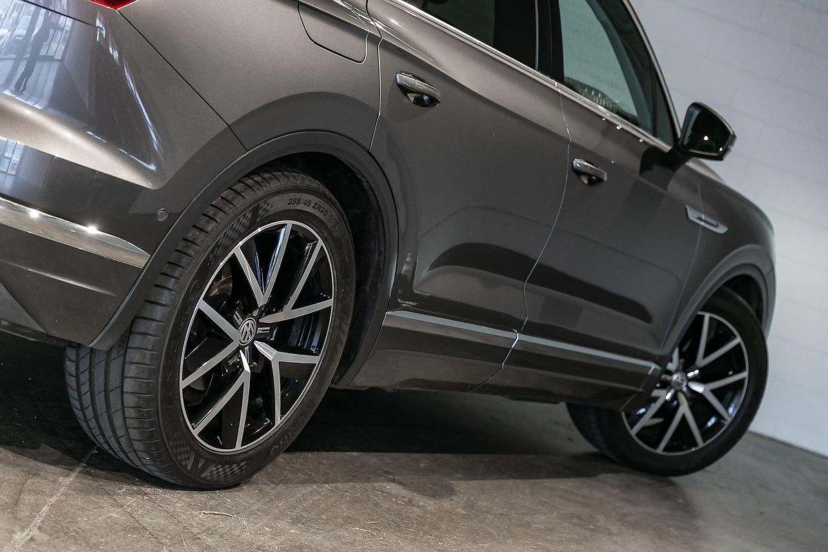 2019 Volkswagen Touareg 190TDI Launch Edition CR